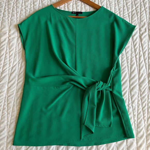 Gibson Tie Waist Short Sleeve Blouse in Green Size Medium - Picture 8 of 8
